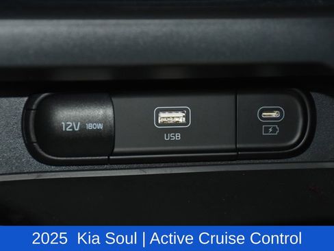 Used 2025 Kia Soul GT-Line w/ GT-Line Technology Package FWD image 21