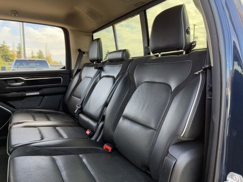 Used 2020 RAM 1500 Laramie image 32