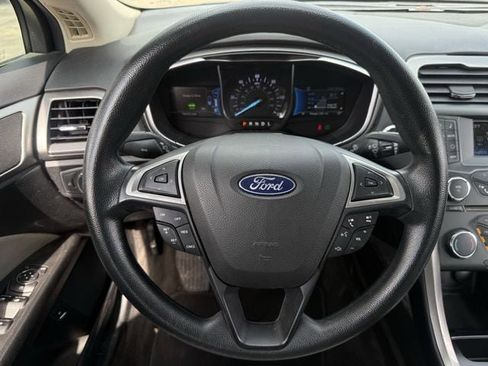 Used 2018 Ford Fusion S FWD image 13