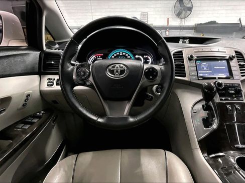 Used 2015 Toyota Venza XLE w/ XLE Premium Package FWD image 6