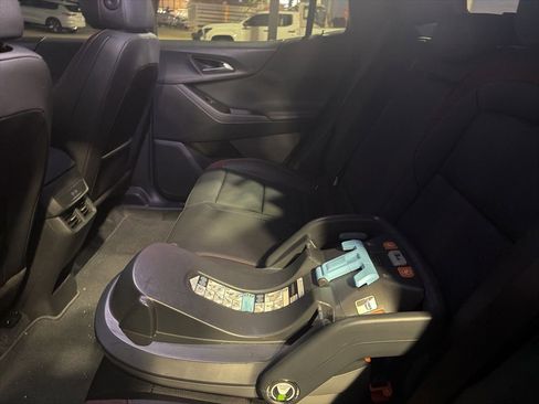 Used 2025 Chevrolet Equinox RS FWD image 10