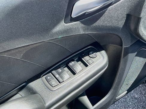 Used 2023 Dodge Charger SXT RWD image 18