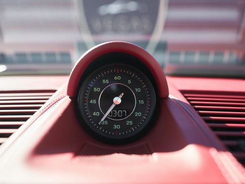 Used 2021 Porsche 911 Targa 4S image 62