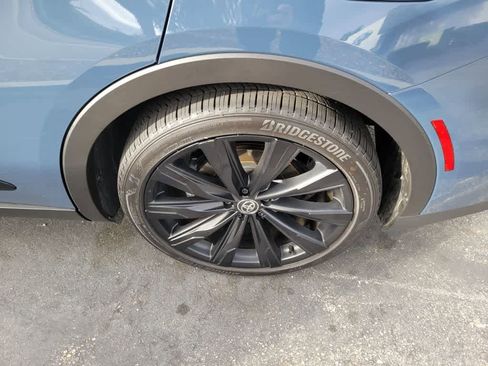 Used 2026 Toyota Crown Nightshade image 5