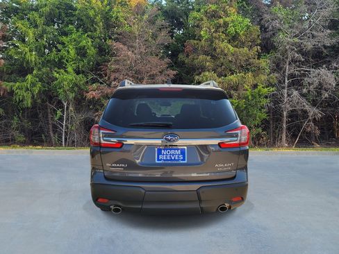 New 2025 Subaru Ascent Limited image 17