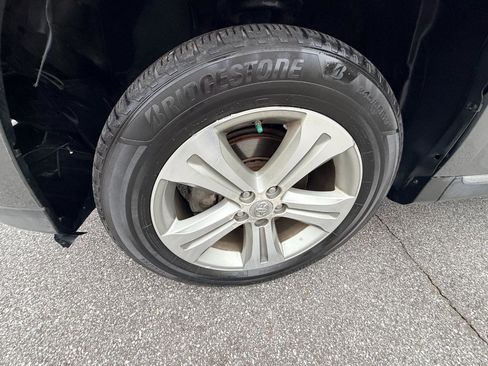 Used 2013 Toyota Highlander Limited image 33