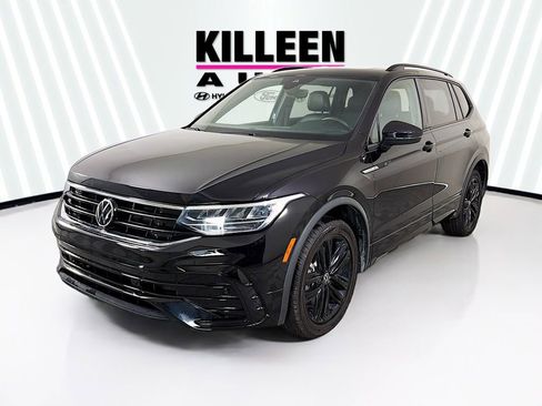 Used 2022 Volkswagen Tiguan SE R-Line FWD image 3