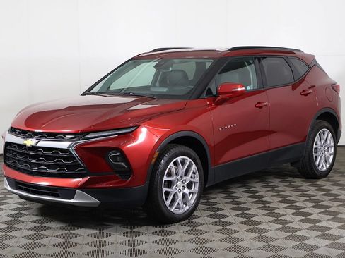 Used 2024 Chevrolet Blazer LT FWD image 8