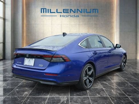 Used 2024 Honda Accord Sport image 12