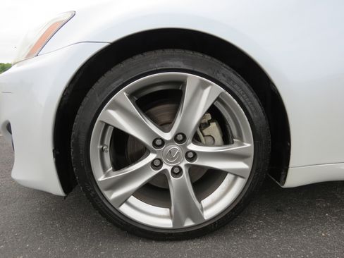 Used 2011 Lexus IS 250 RWD image 37