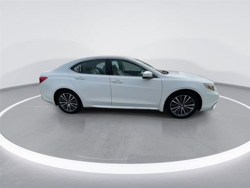 Used 2018 Acura TLX V6 SH-AWD w/ Advance Package image 9