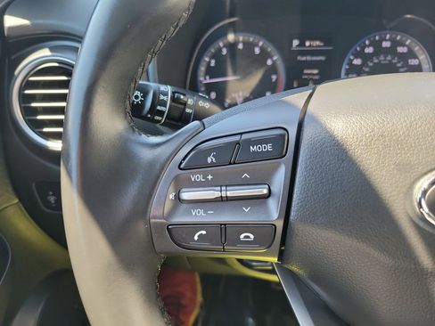 Used 2021 Hyundai Kona Ultimate AWD/4WD image 32