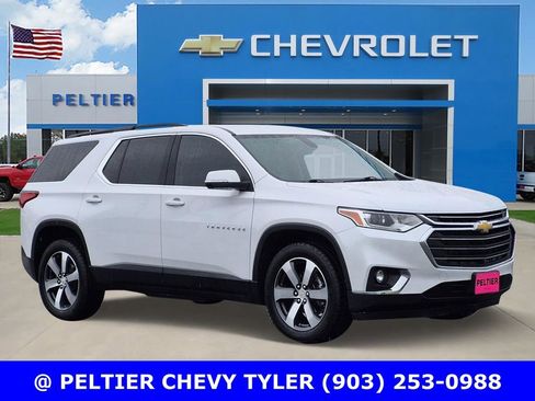 Used 2021 Chevrolet Traverse LT w/ LT Premium Package FWD image 1