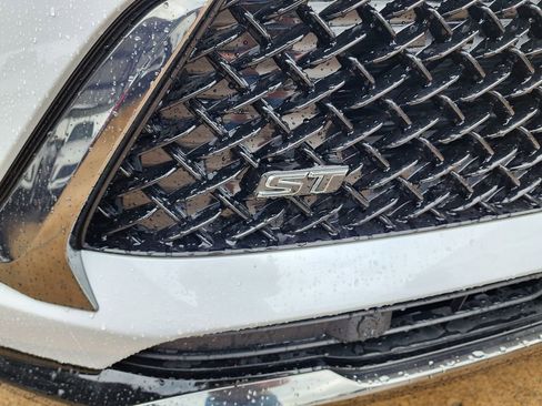 New 2026 Buick Envision Sport Touring AWD/4WD image 10