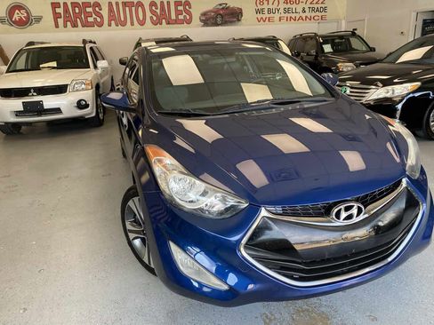 Used 2013 Hyundai Elantra SE image 1