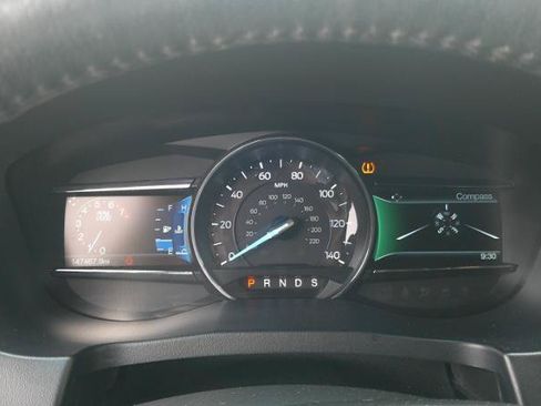 Used 2016 Ford Explorer XLT w/ Equipment Group 202A AWD/4WD image 6