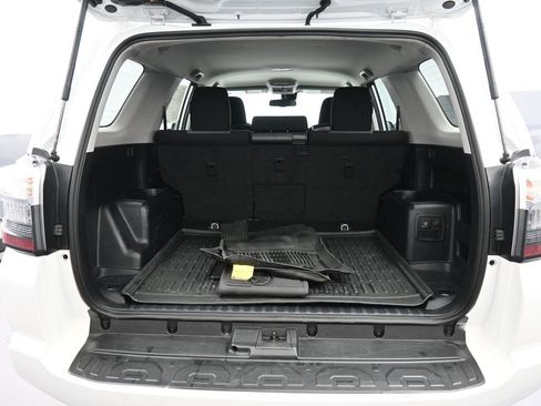 Certified 2024 Toyota 4Runner SR5 image 21