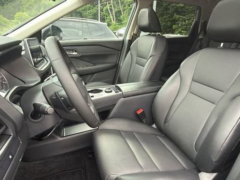 Used 2026 Nissan Rogue Dark Armor AWD/4WD image 13