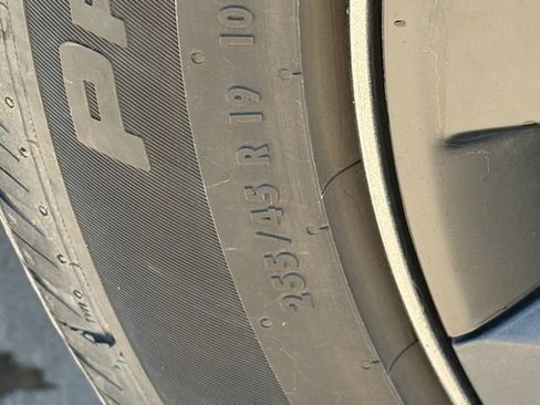 Used 2024 Tesla Model Y Long Range image 7