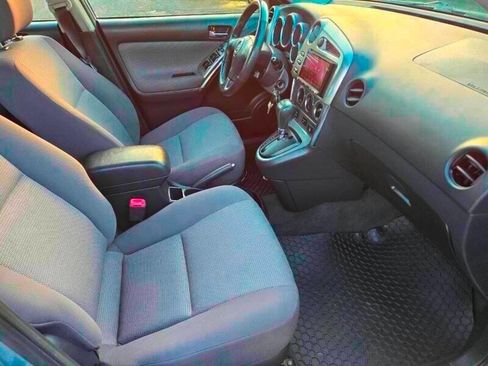 Used 2006 Toyota Matrix XR image 12