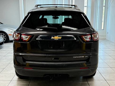 Used 2015 Chevrolet Traverse LS FWD image 8