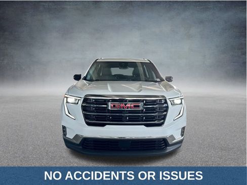 Used 2024 GMC Acadia Elevation image 3