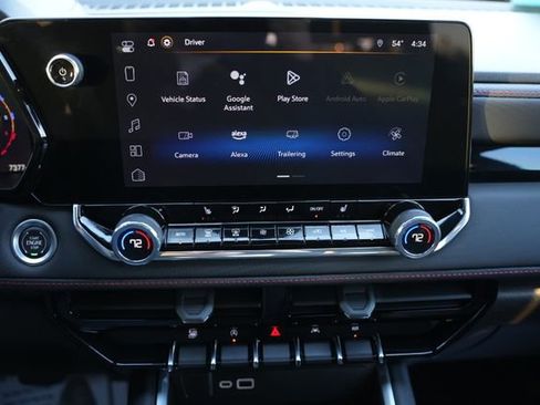 Used 2024 Chevrolet Colorado Z71 w/ Z71 Convenience Package 2 image 24