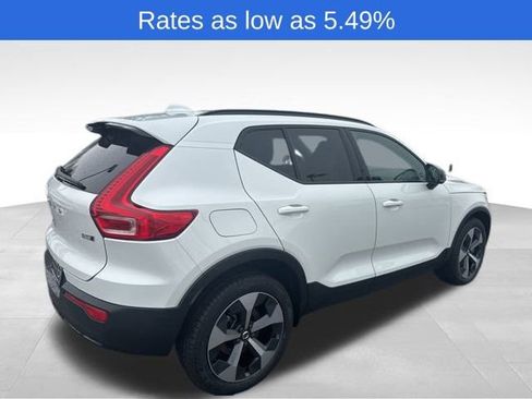 Used 2023 Volvo XC40 B5 Plus w/ Driver Assist Package image 6