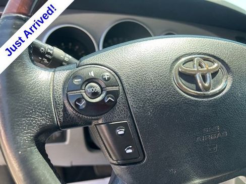 Used 2013 Toyota Sequoia Platinum AWD/4WD image 18