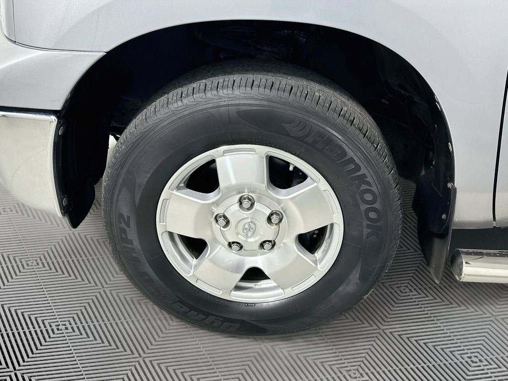 Used 2012 Toyota Tundra 4x4 Double Cab w/ TRD Off-Road Pkg image 25
