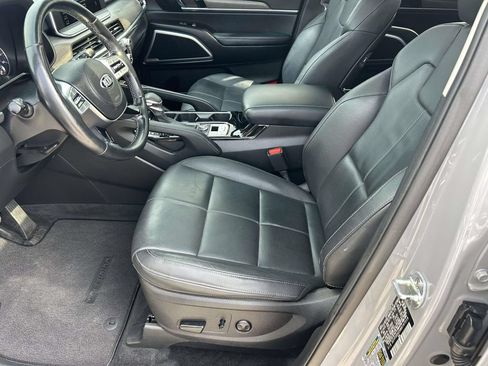 Used 2021 Kia Telluride EX w/ EX Premium Package AWD/4WD image 17