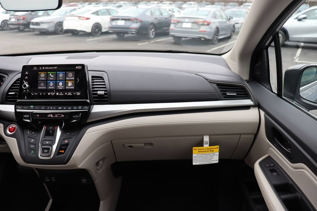 Certified 2026 Honda Odyssey EX-L image 17
