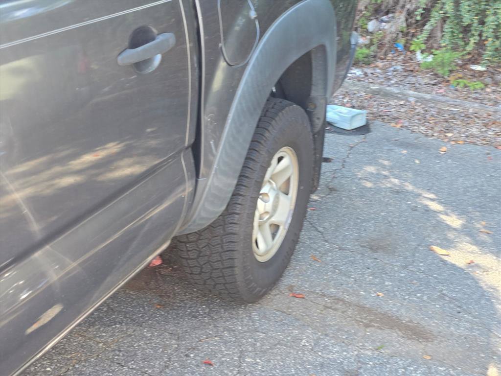 Used 2014 Toyota Tacoma PreRunner w/ Convenience Package RWD image 18