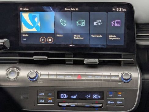 Used 2024 Hyundai Kona SEL image 20