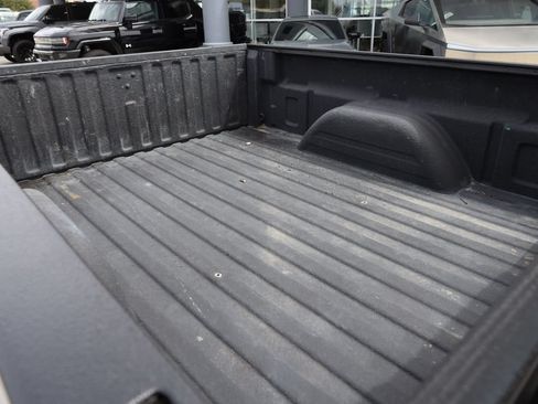 Used 2006 GMC Sierra 2500 SLT w/ Heavy-Duty Power Package AWD/4WD image 21