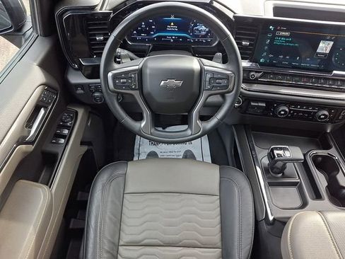 Used 2024 Chevrolet Silverado 1500 ZR2 image 14