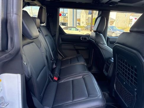 New 2025 Ford Bronco Badlands w/ Black Appearance Package AWD/4WD image 37