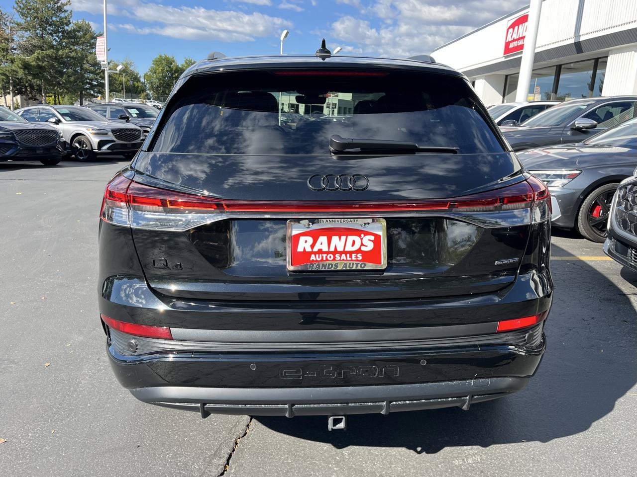 Used 2024 Audi Q4 e-tron Prestige w/ Black Optic Package AWD/4WD image 10