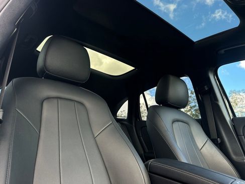 Certified 2022 Mercedes-Benz GLA 250 image 11