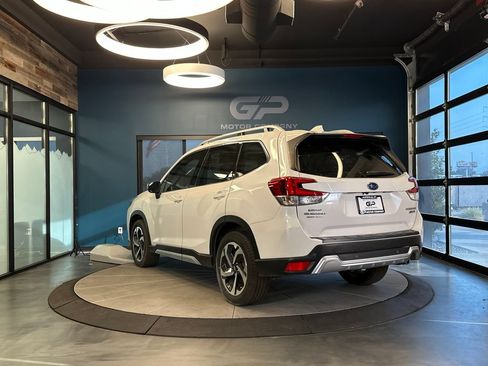 Used 2022 Subaru Forester Touring AWD/4WD image 5