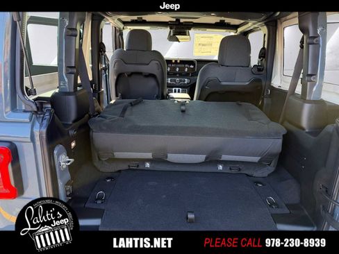 New 2026 Jeep Wrangler Rubicon image 13