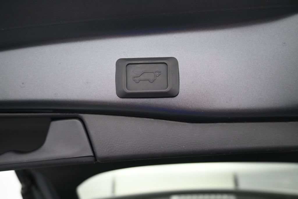 Used 2024 Toyota RAV4 XLE Premium w/ Weather Package AWD/4WD image 17