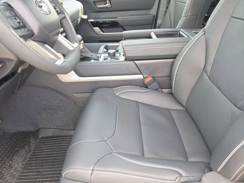 New 2026 Toyota Tundra Limited AWD/4WD image 9