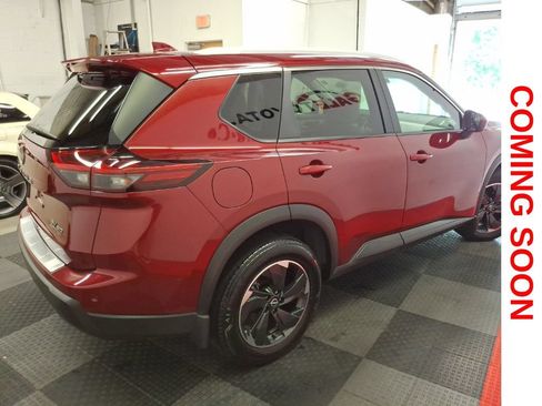 Used 2024 Nissan Rogue SV w/ SV Premium Package AWD/4WD image 10