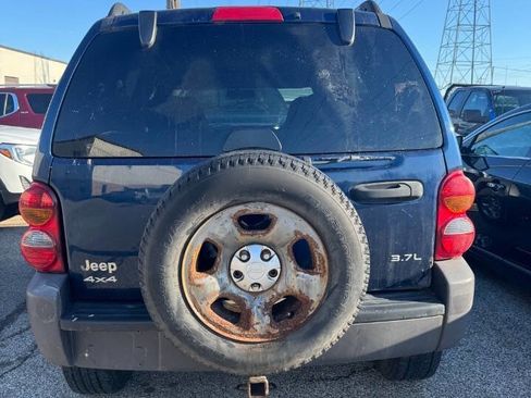 Used 2004 Jeep Liberty Sport w/ PWR Convenience Group image 4