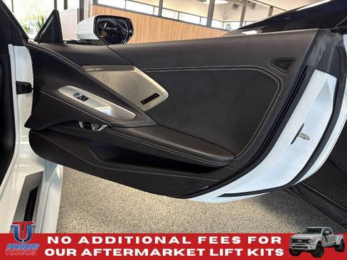 Used 2021 Chevrolet Corvette Stingray Preferred Cpe w/ 2LT RWD image 24