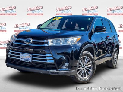 Used 2017 Toyota Highlander XLE w/ Carpet Mat Package