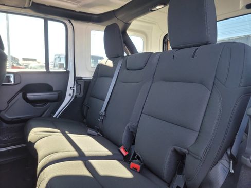 Certified 2020 Jeep Wrangler Unlimited Sport S image 16