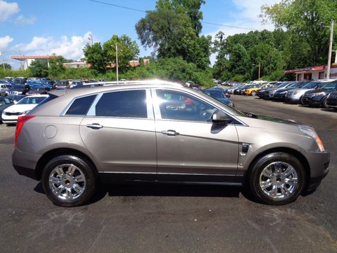 Used 2011 Cadillac SRX Luxury image 4