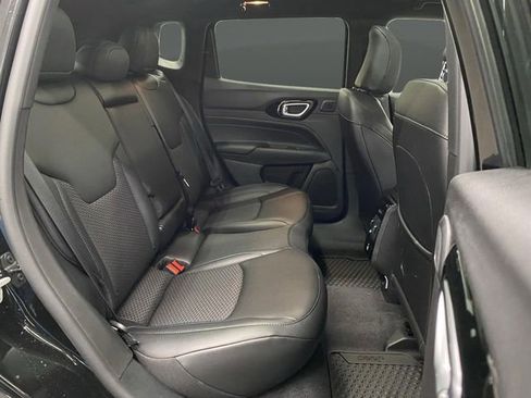 New 2025 Jeep Compass Latitude w/ Sun & Sound Group image 34